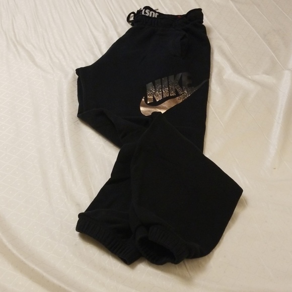 Nike Sweatpants - Picture 2 of 3